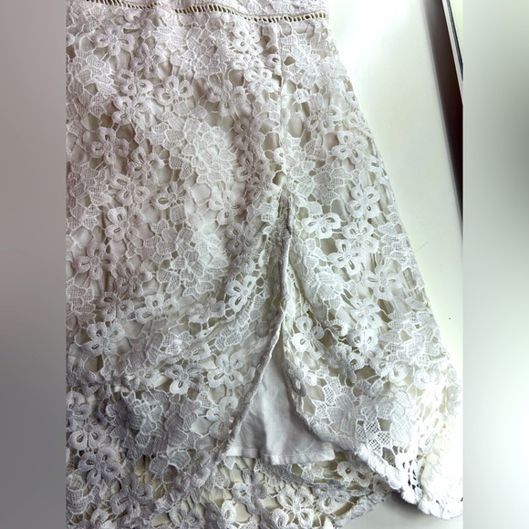 never worn! size xs but can also fit small! - Picture 3 of 4